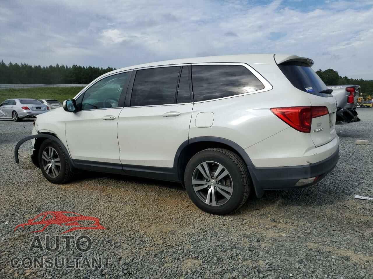 HONDA PILOT 2017 - 5FNYF5H39HB018751
