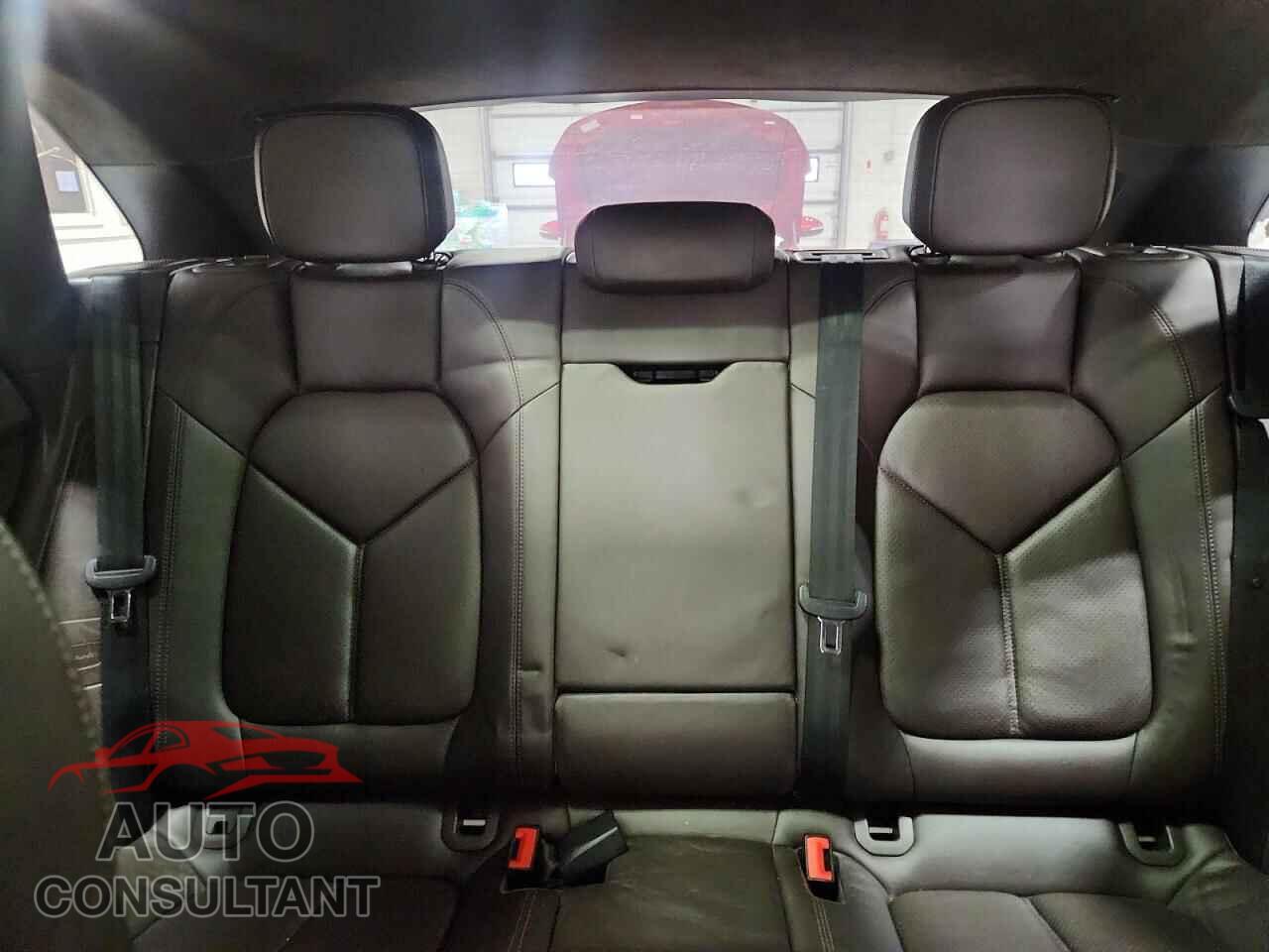 PORSCHE MACAN 2015 - WP1AF2A59FLB91366