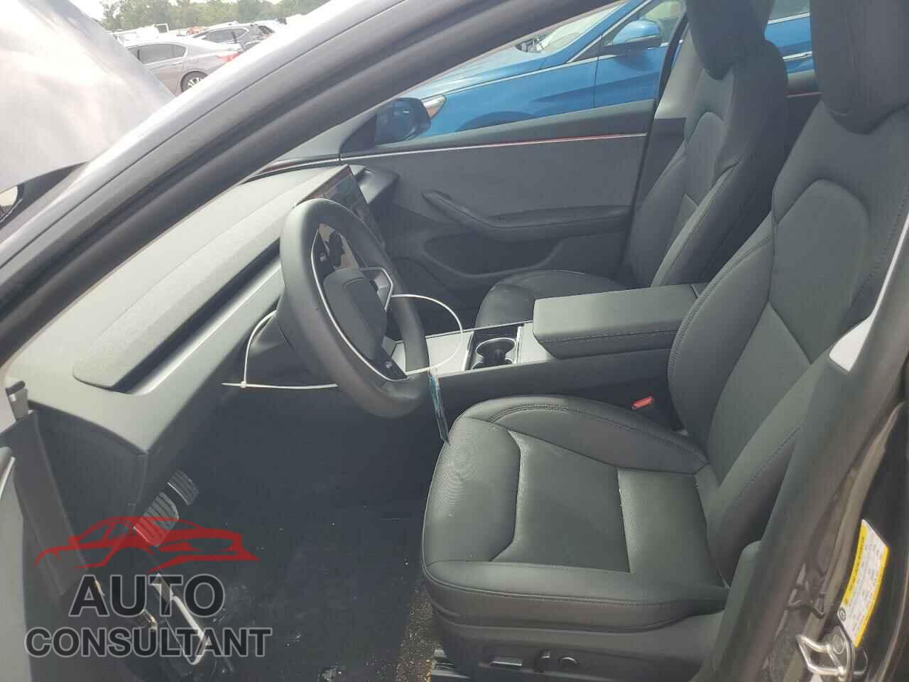 TESLA MODEL 3 2024 - 5YJ3E1EA5RF727073