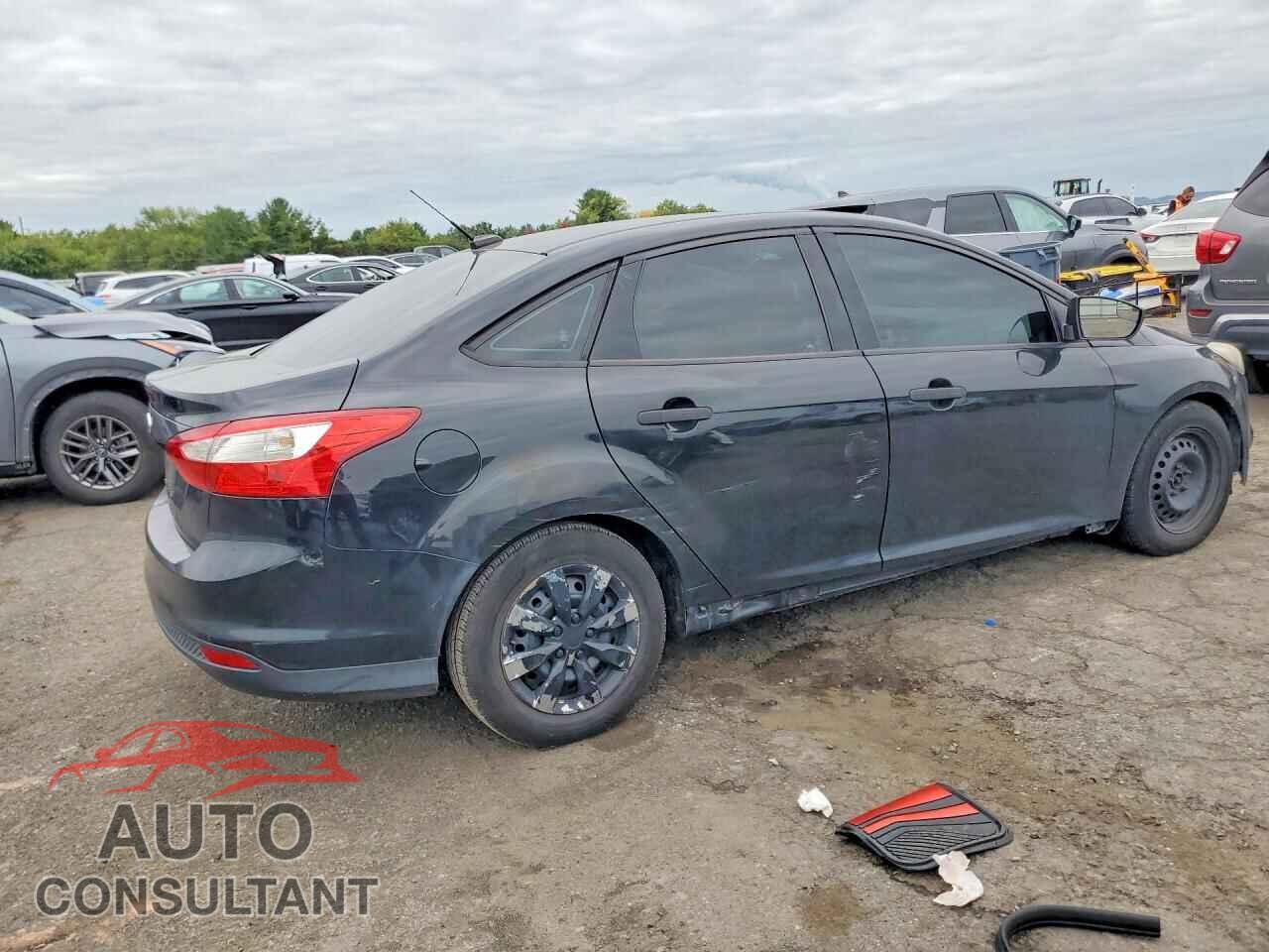 FORD FOCUS 2014 - 1FADP3E24EL395045