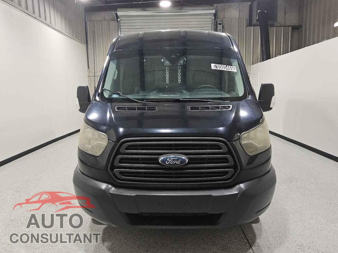 FORD TRANSIT 2017 - 1FTYR2CM1HKB01907