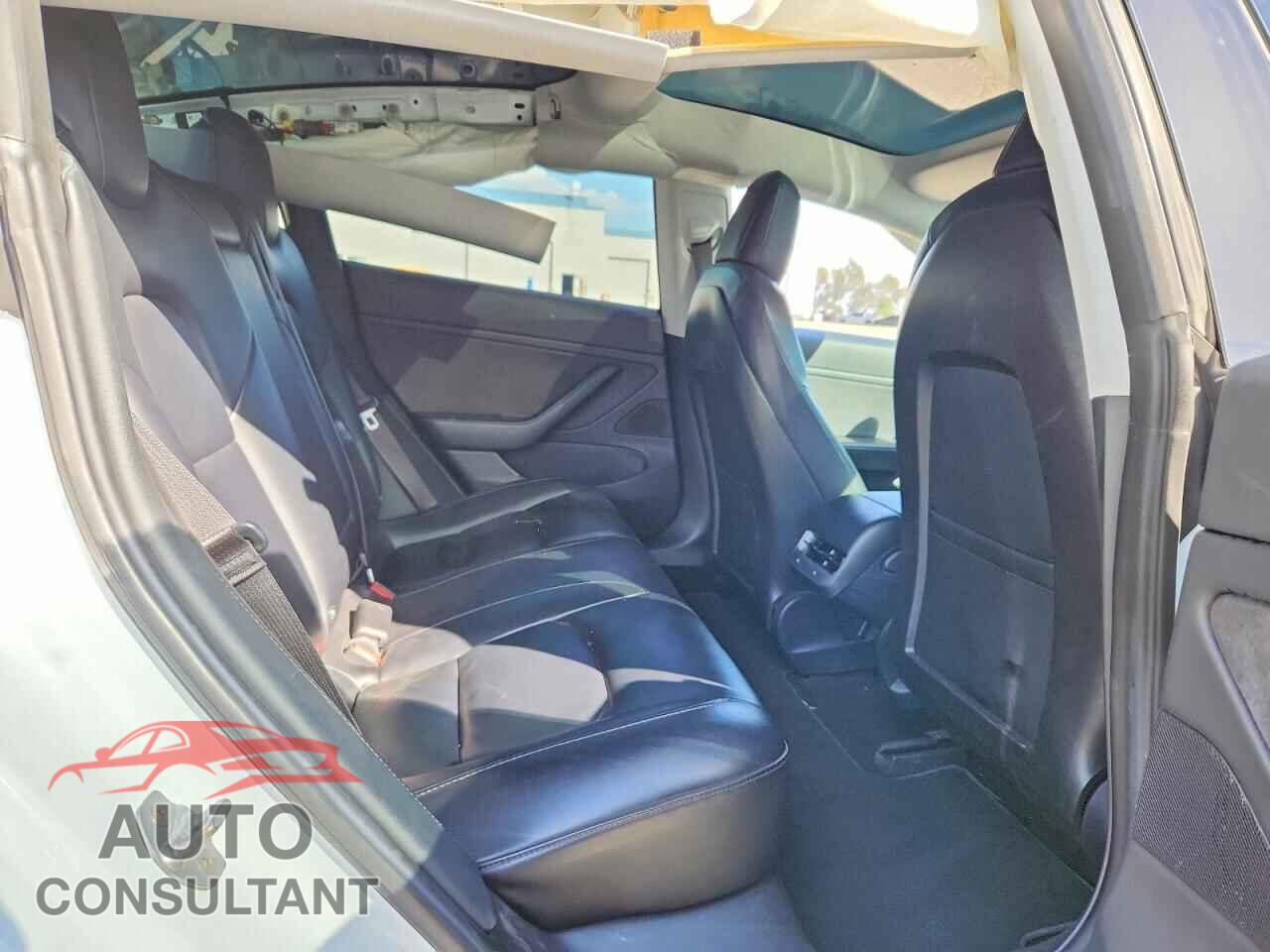 TESLA MODEL 3 2018 - 5YJ3E1EA3JF051601