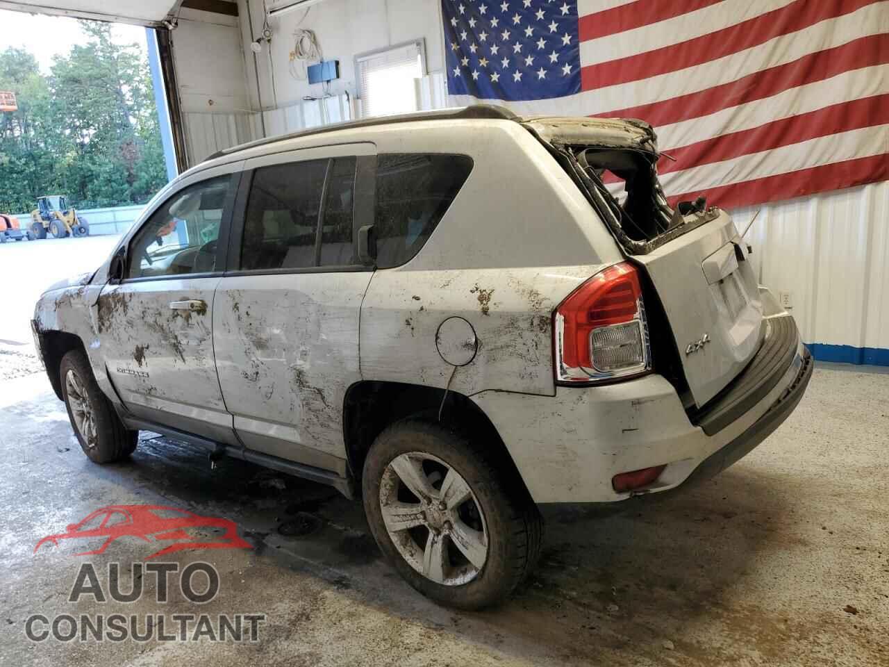 JEEP COMPASS 2011 - 1J4NF1FB1BD135111