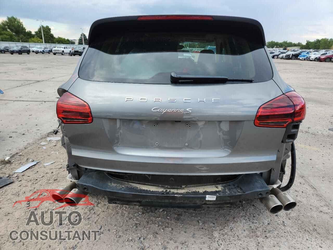 PORSCHE CAYENNE 2017 - WP1AB2A27HLA50512