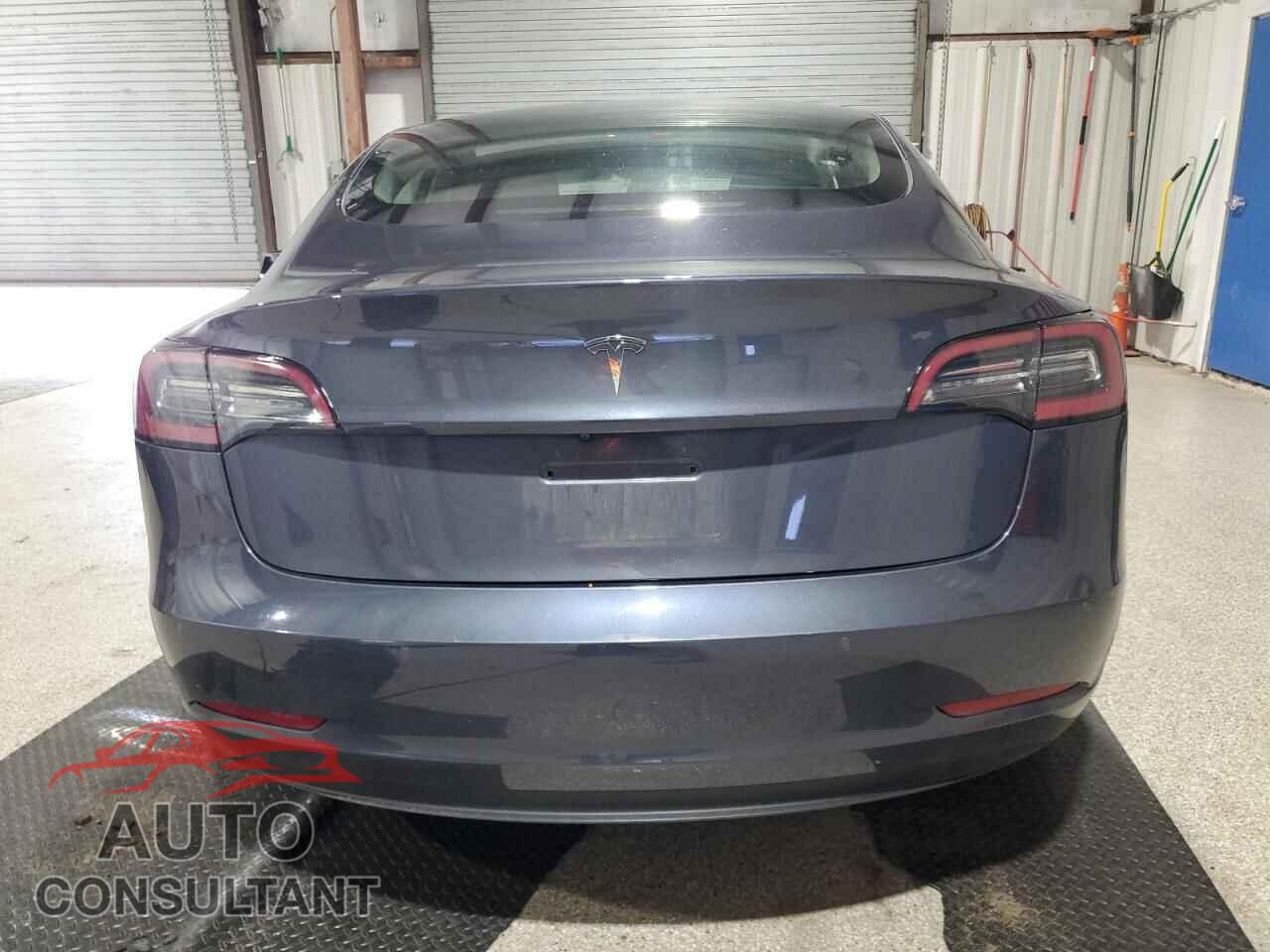 TESLA MODEL 3 2022 - 5YJ3E1EA6NF370688