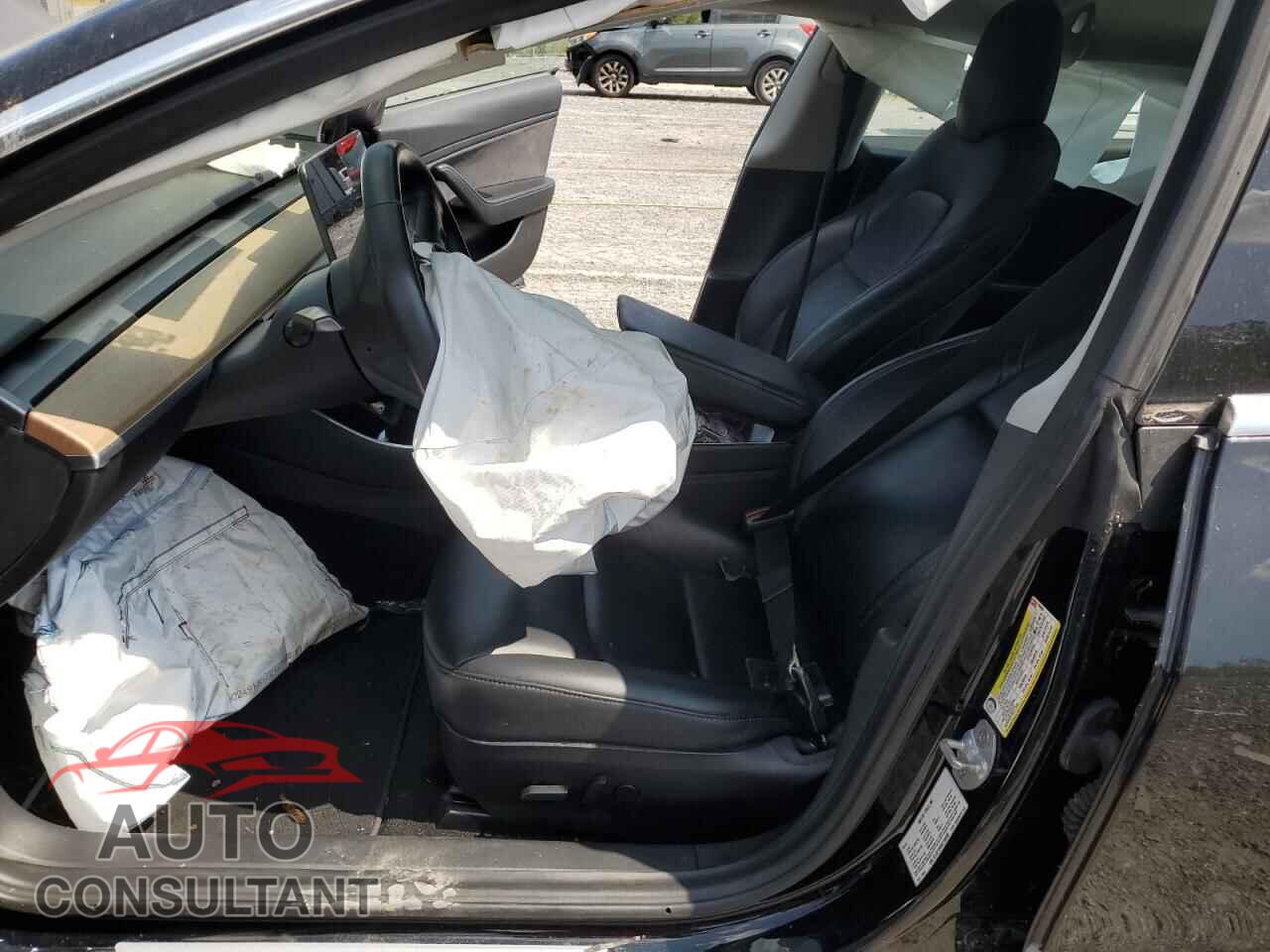TESLA MODEL 3 2019 - 5YJ3E1EA5KF193062