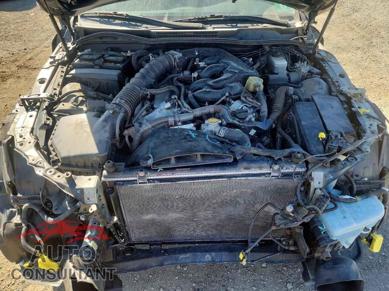 LEXUS IS 2012 - JTHCF5C24C5056423