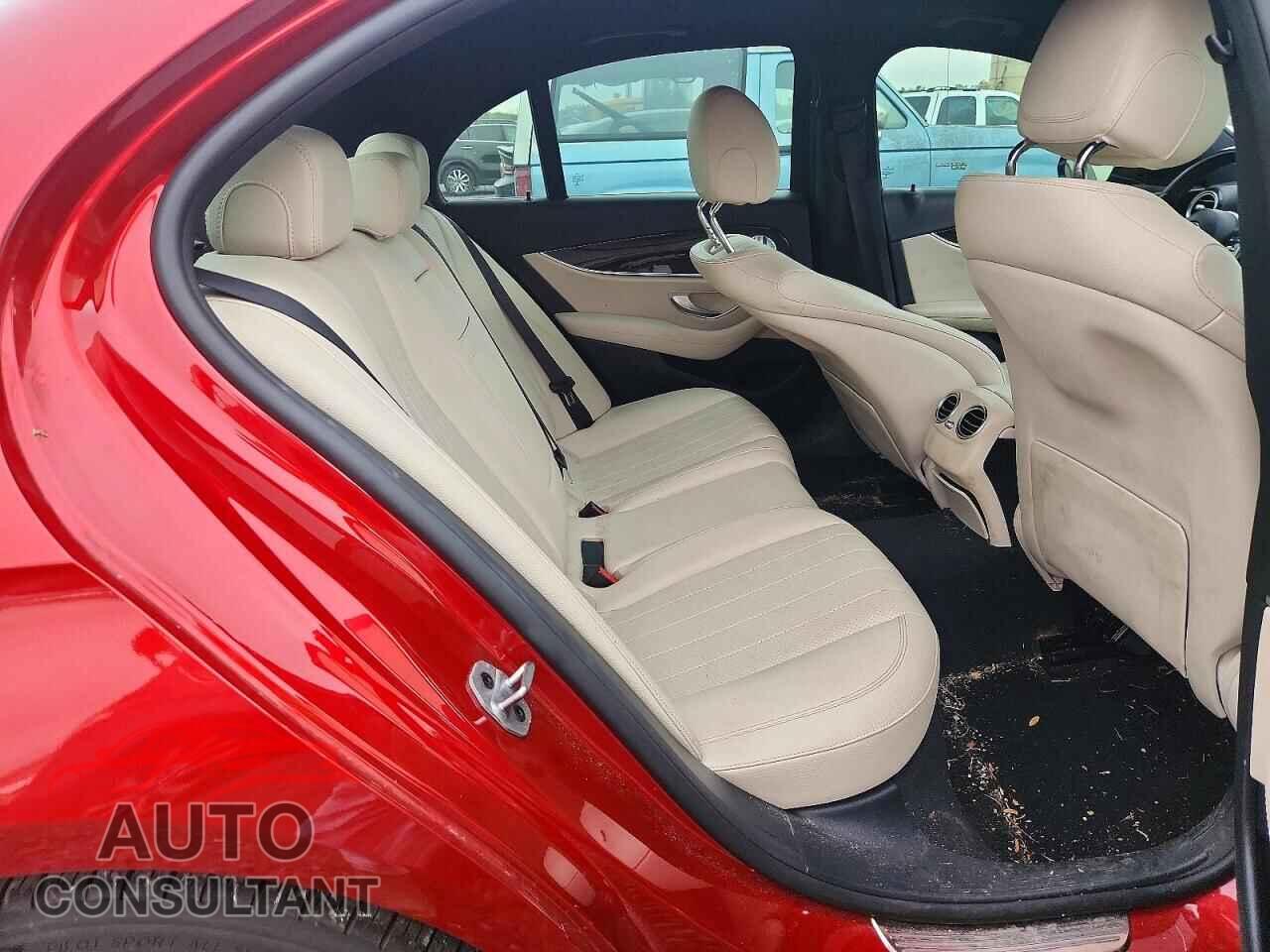 MERCEDES-BENZ E-CLASS 2020 - WDDZF8DB9LA752221