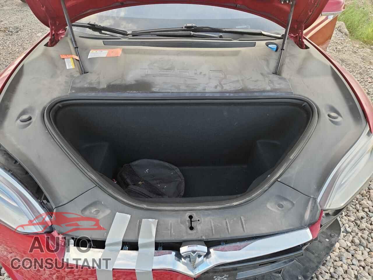 TESLA MODEL S 2017 - 5YJSA1E13HF185557