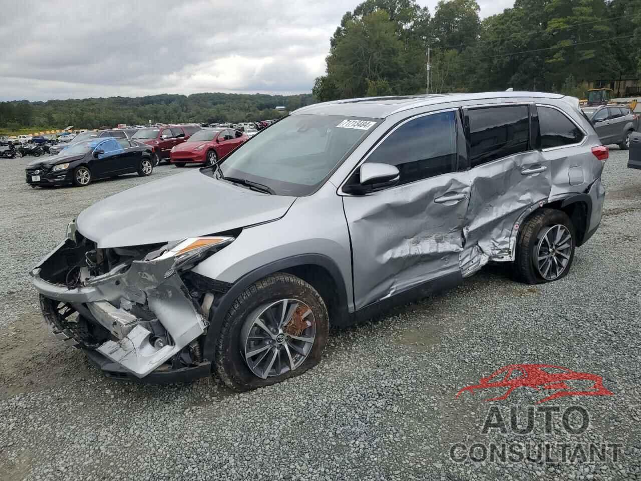 TOYOTA HIGHLANDER 2019 - 5TDKZRFH4KS564718