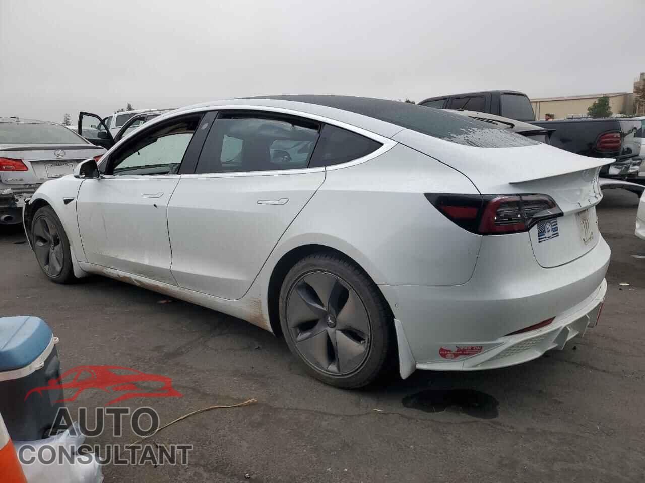 TESLA MODEL 3 2018 - 5YJ3E1EA6JF051012