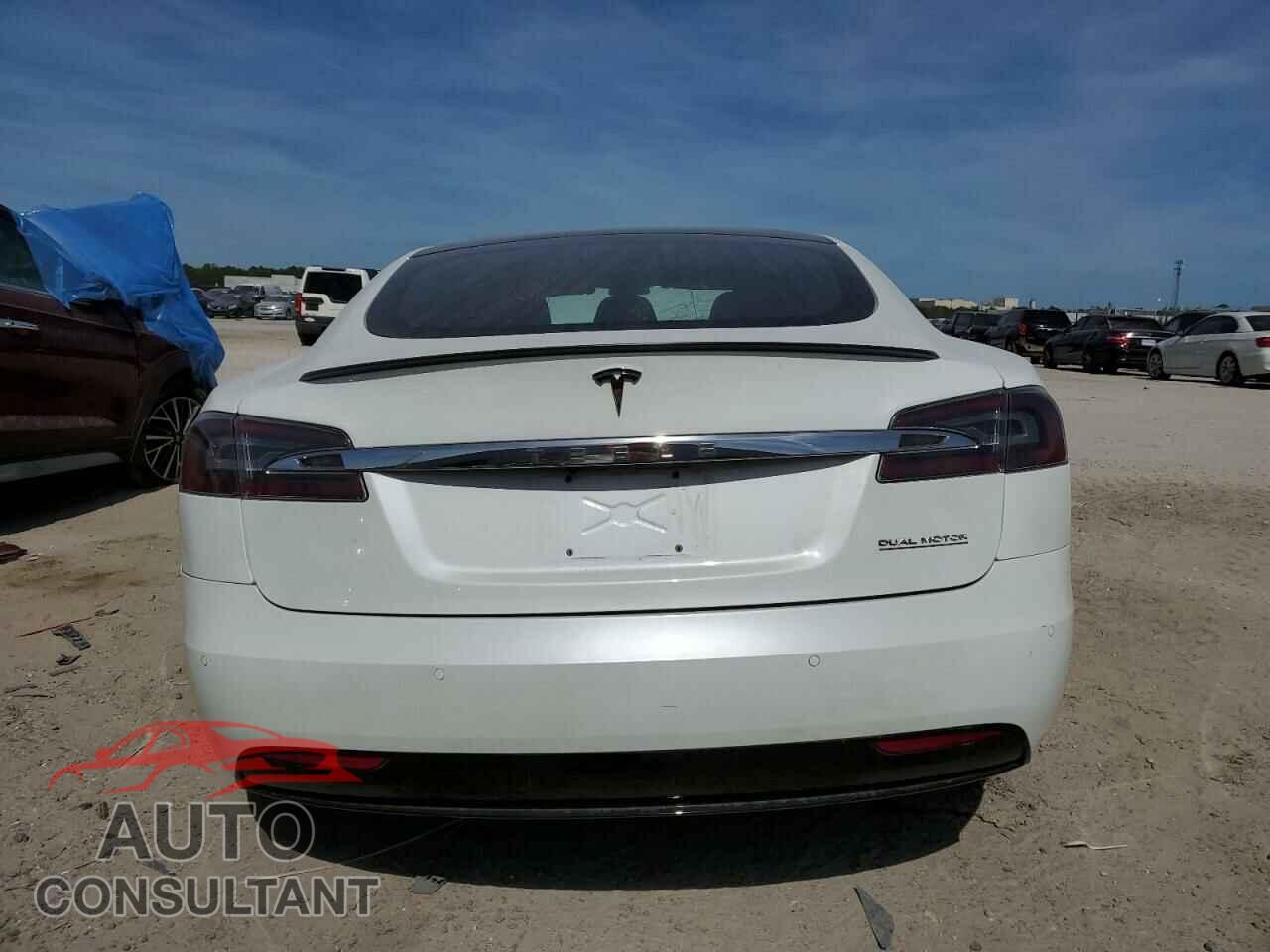 TESLA MODEL S 2020 - 5YJSA1E44LF396026