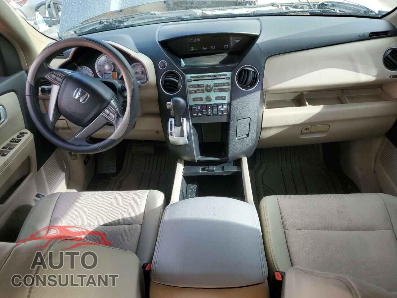 HONDA PILOT 2009 - 5FNYF38419B012165