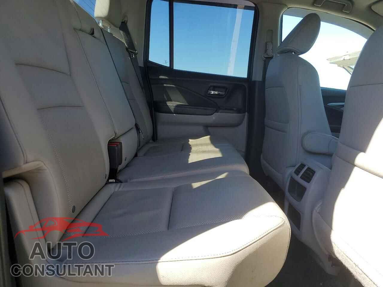 HONDA RIDGELINE 2017 - 5FPYK2F65HB011066