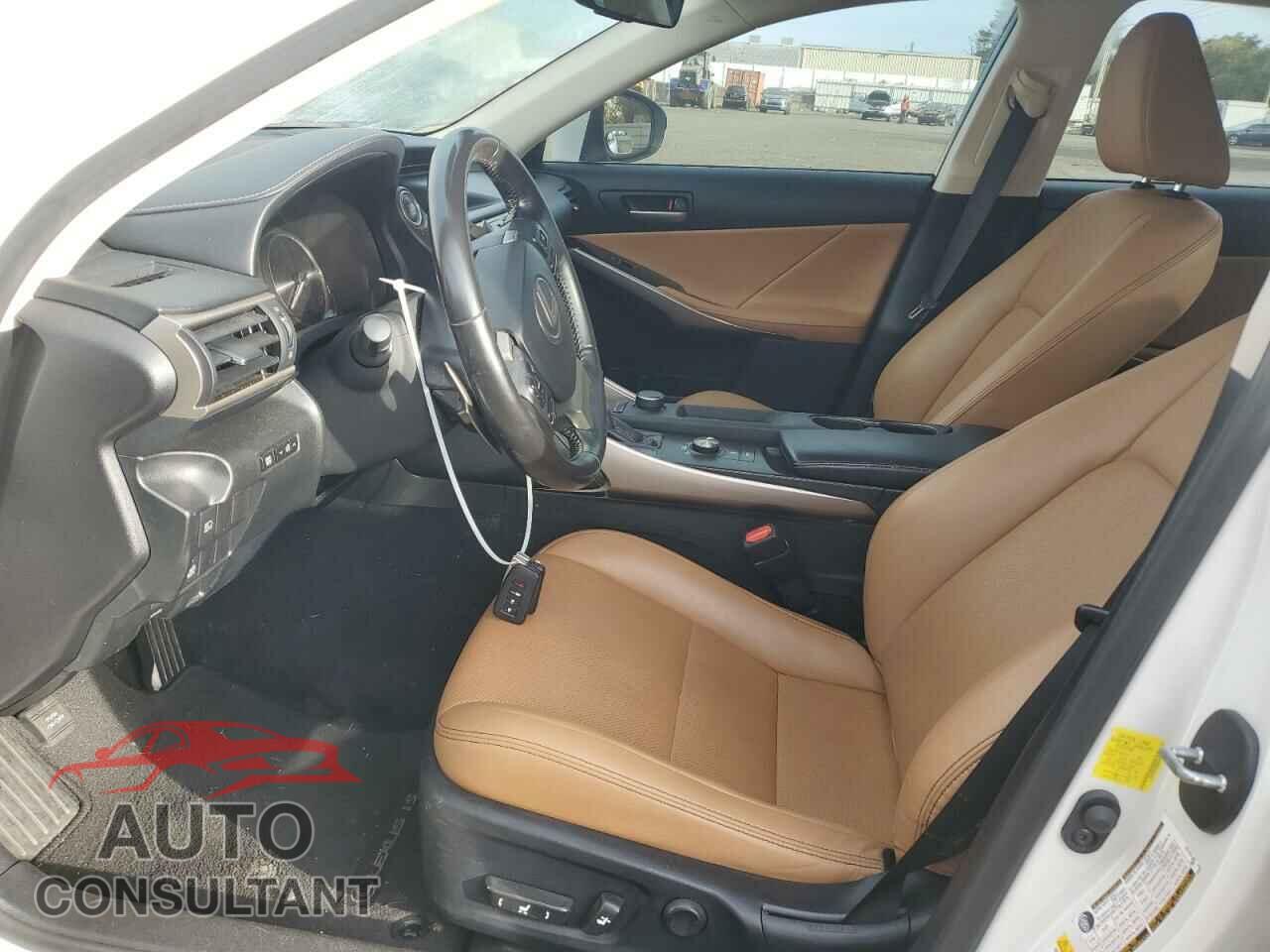 LEXUS IS 2017 - JTHCM1D26H5025470