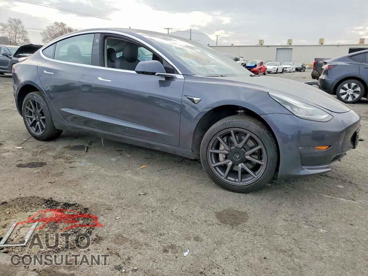 TESLA MODEL 3 2018 - 5YJ3E1EB6JF077201