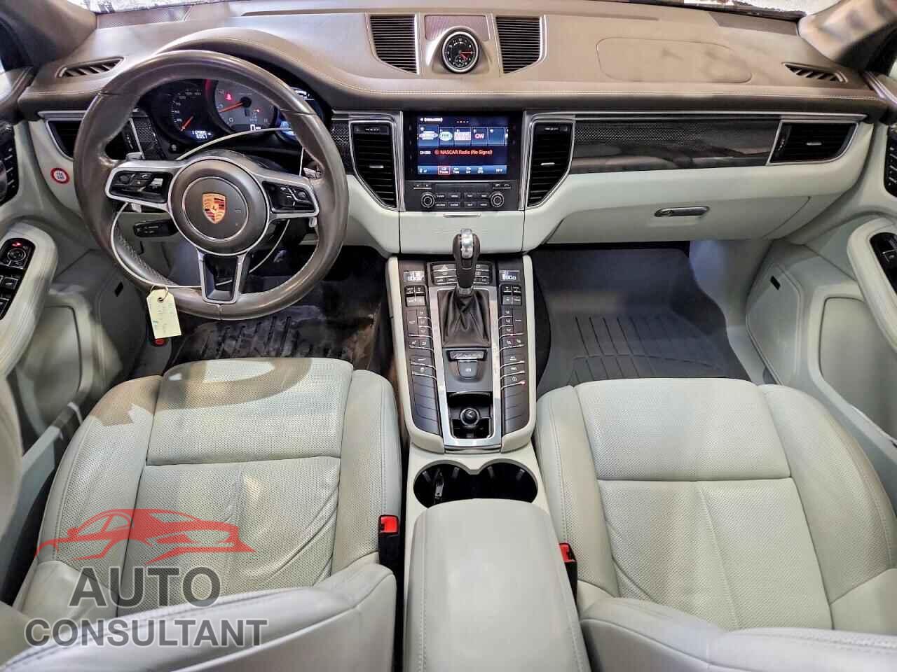PORSCHE MACAN 2017 - WP1AB2A56HLB16445
