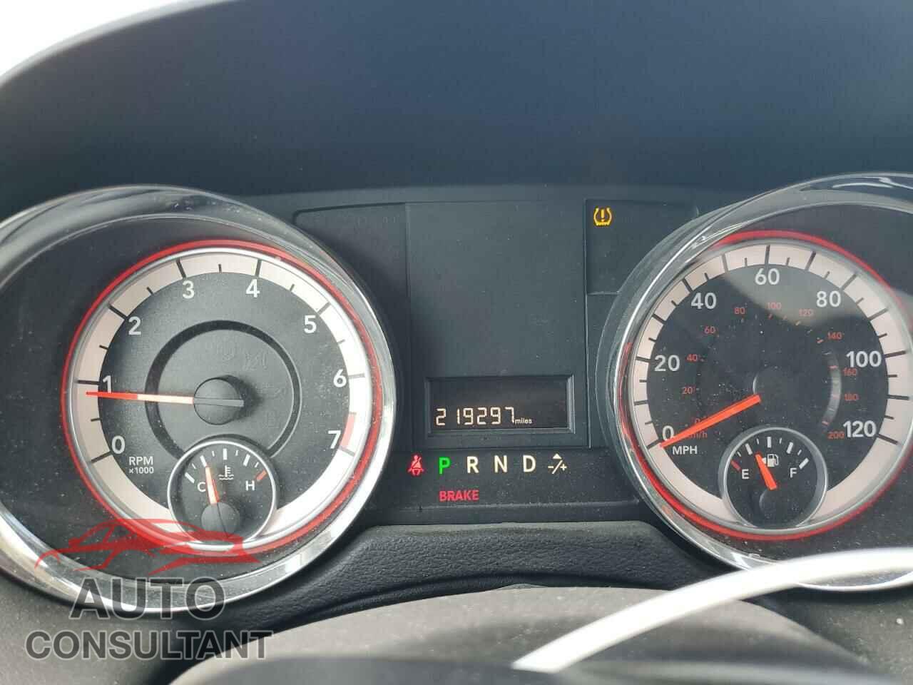 DODGE CARAVAN 2013 - 2C4RDGBG6DR660411