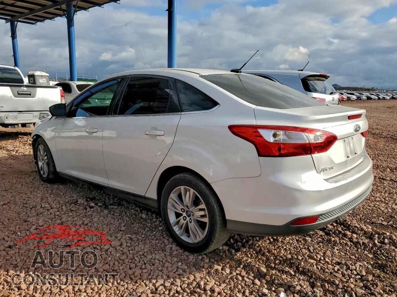 FORD FOCUS 2012 - 1FAHP3H22CL451235