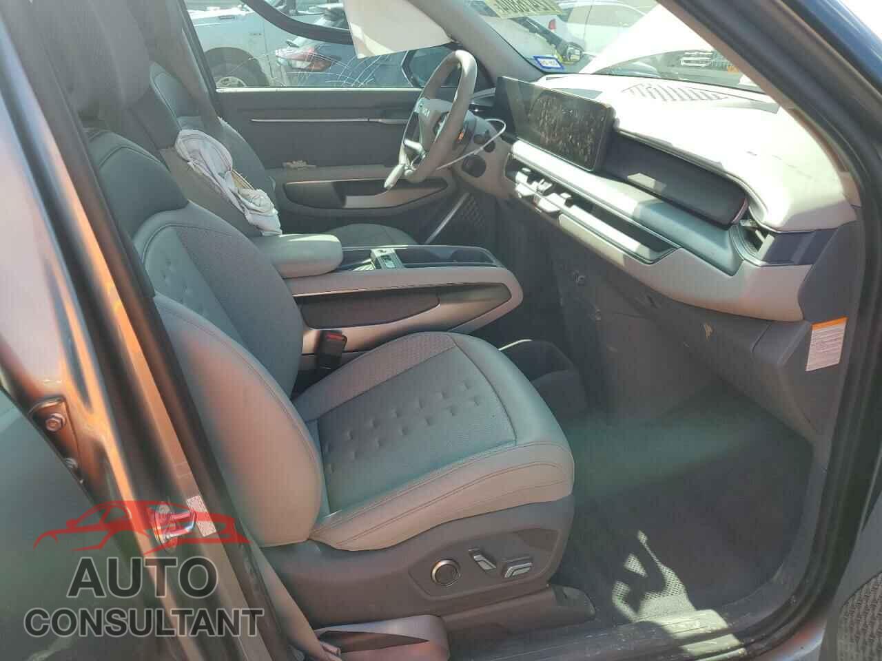 KIA EV9 WIND 2024 - KNDAFFS52R6030609