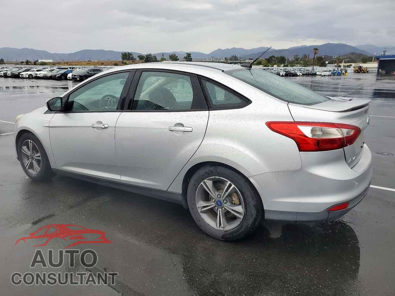 FORD FOCUS 2014 - 1FADP3F22EL342326