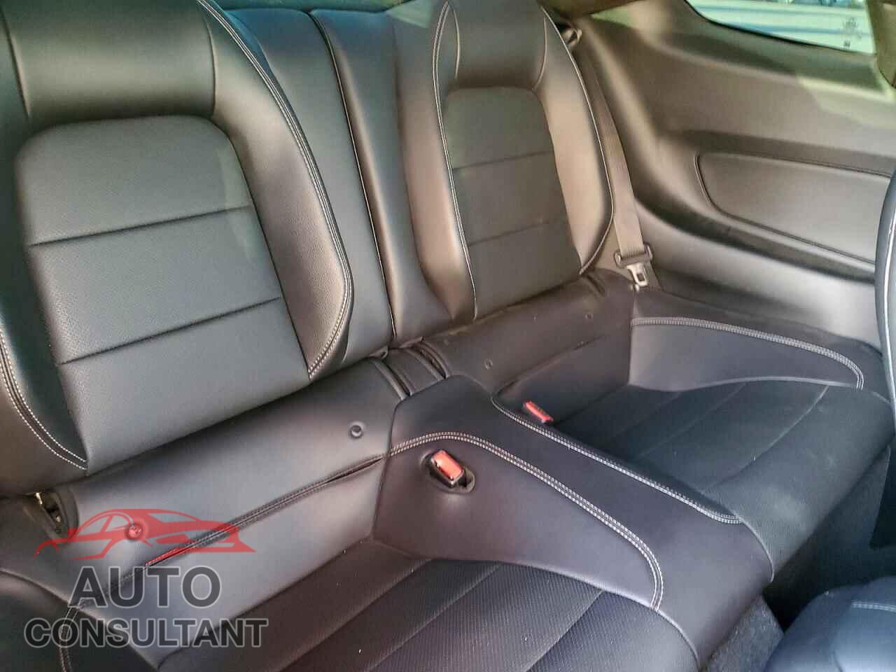 FORD MUSTANG 2017 - 1FA6P8CF3H5271210