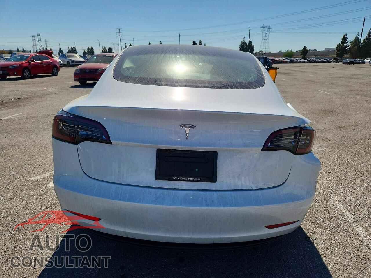 TESLA MODEL 3 2023 - 5YJ3E1EA5PF563076