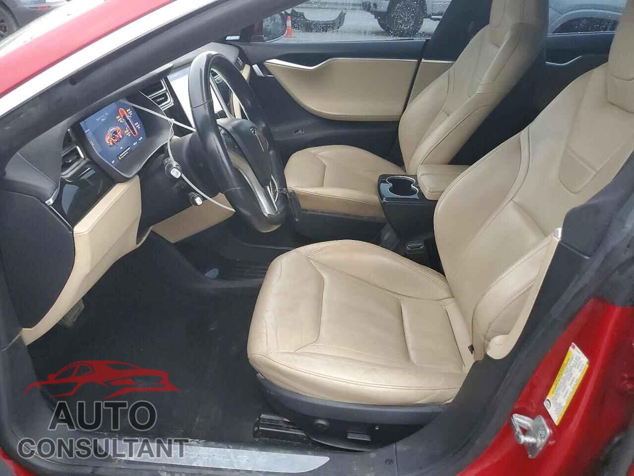 TESLA MODEL S 2015 - 5YJSA1E26FF115721