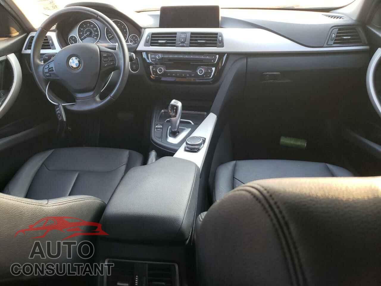 BMW 3 SERIES 2016 - WBA8E1G57GNU12082