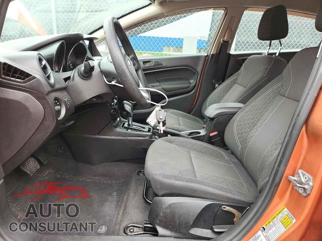 FORD FIESTA 2017 - 3FADP4EJ9HM153948