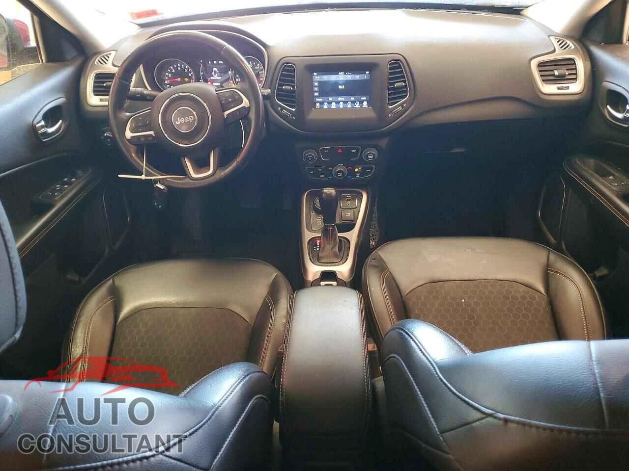 JEEP COMPASS 2019 - 3C4NJDBBXKT656317