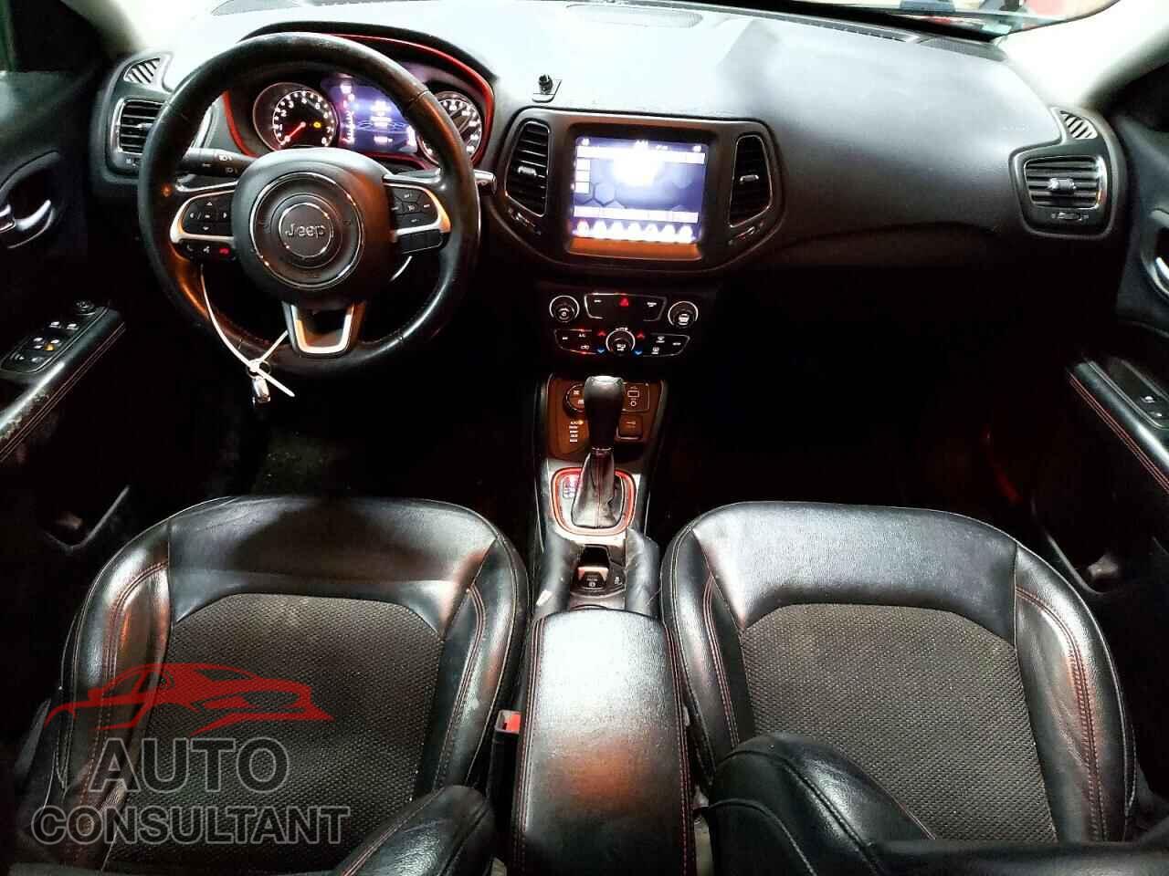 JEEP COMPASS 2018 - 3C4NJDDBXJT451382