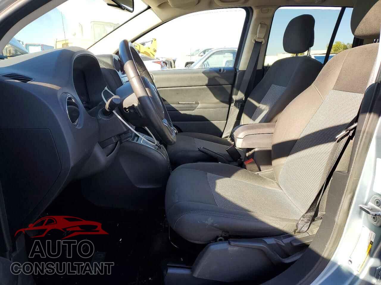JEEP COMPASS 2013 - 1C4NJCEA5DD205608