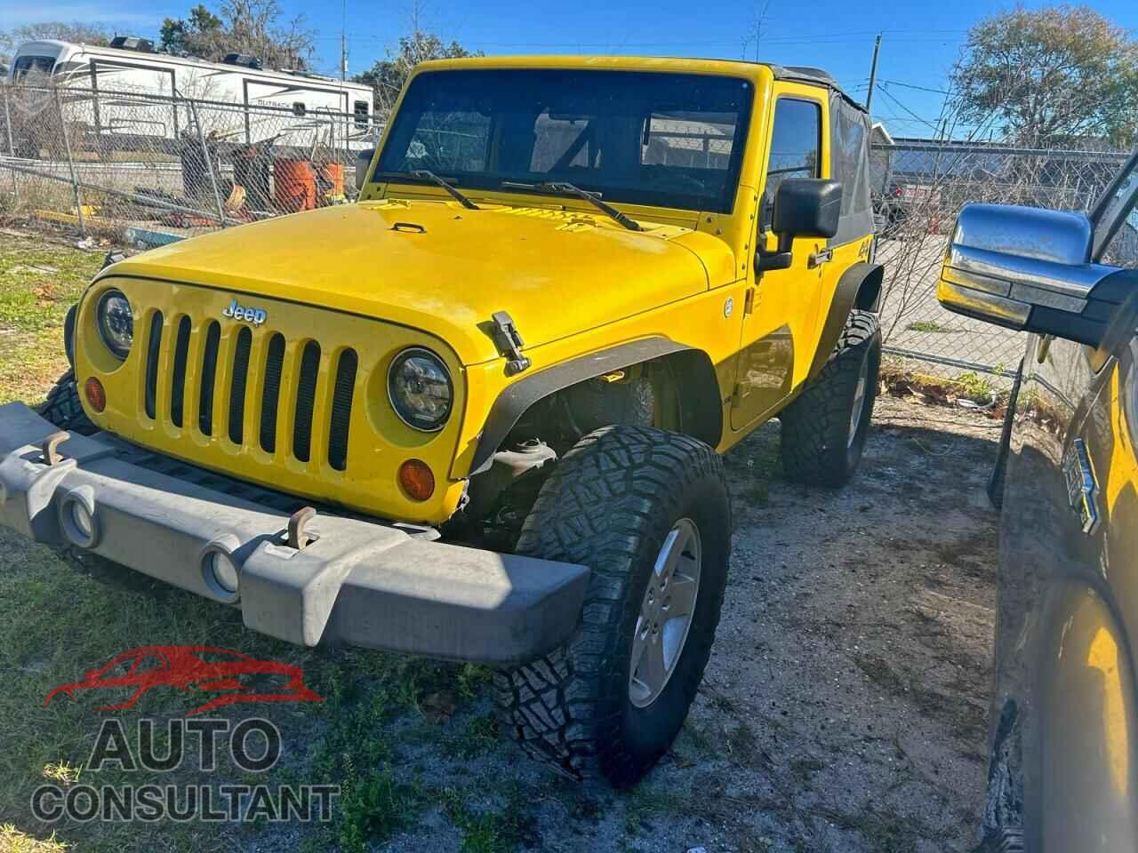 JEEP WRANGLER 2011 - 1J4AA2D17BL526363