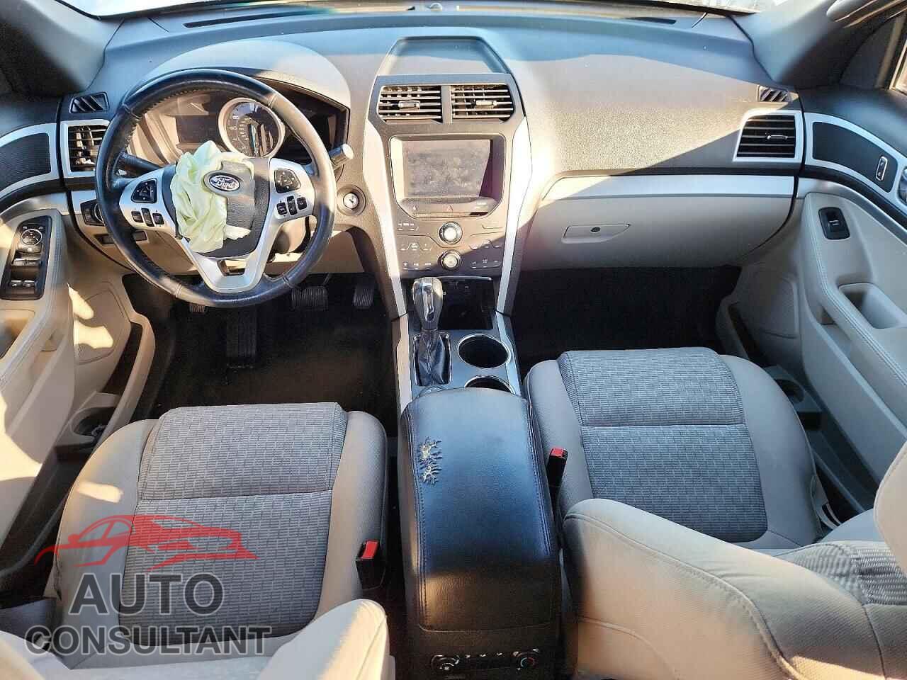 FORD EXPLORER 2011 - 1FMHK8D83BGA15643