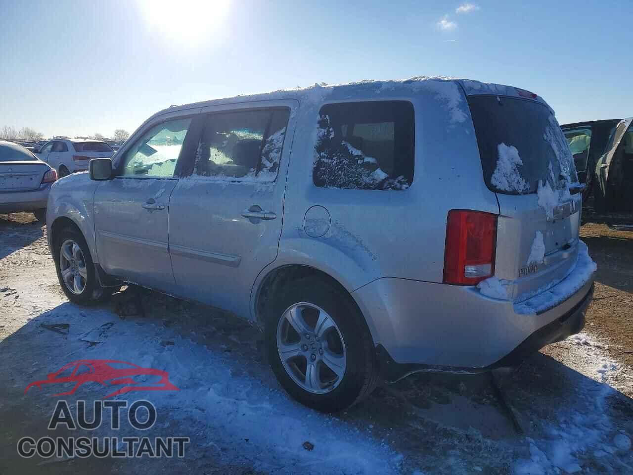 HONDA PILOT 2013 - 5FNYF4H5XDB065213