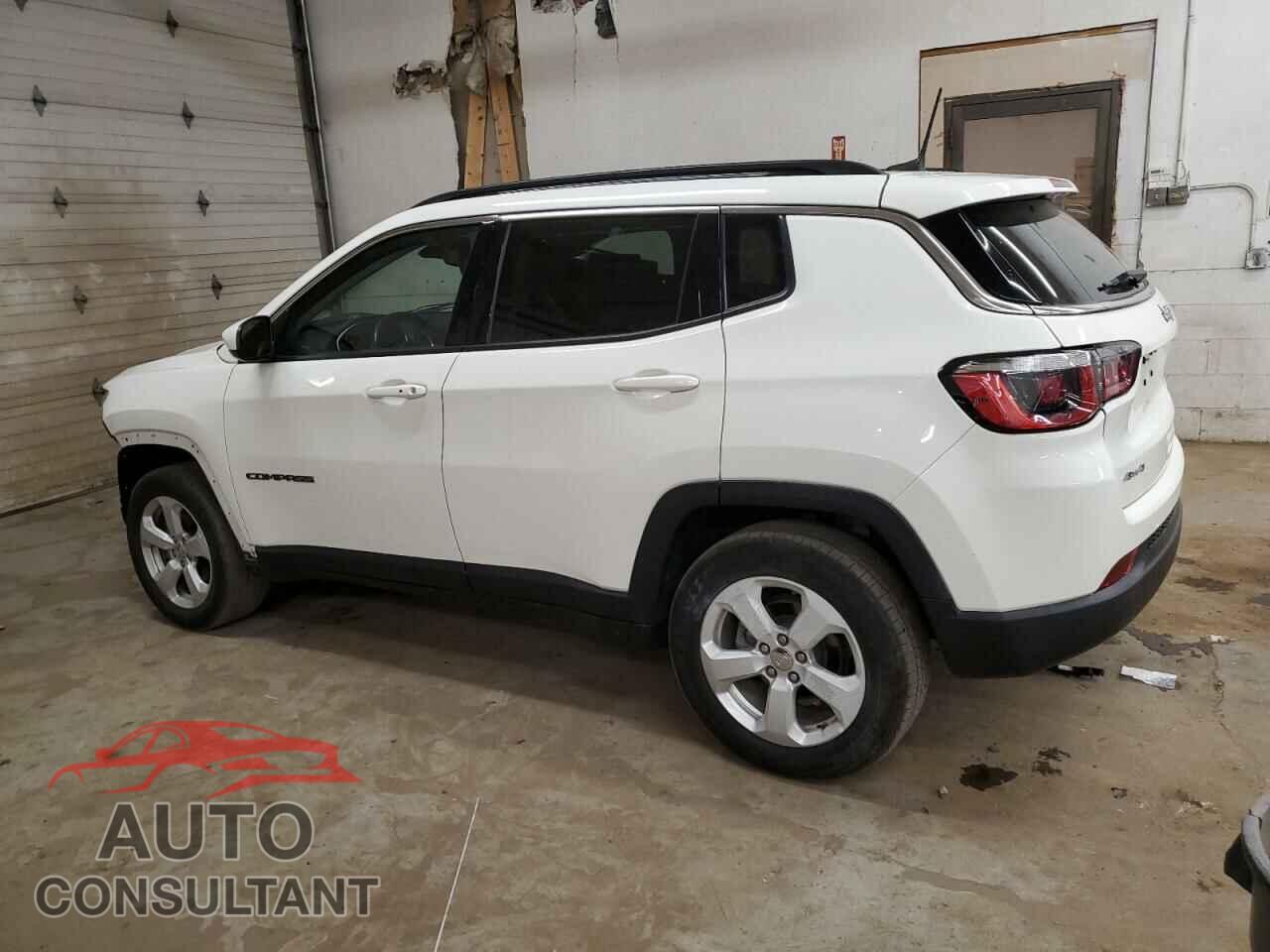 JEEP COMPASS 2018 - 3C4NJDBB9JT492668