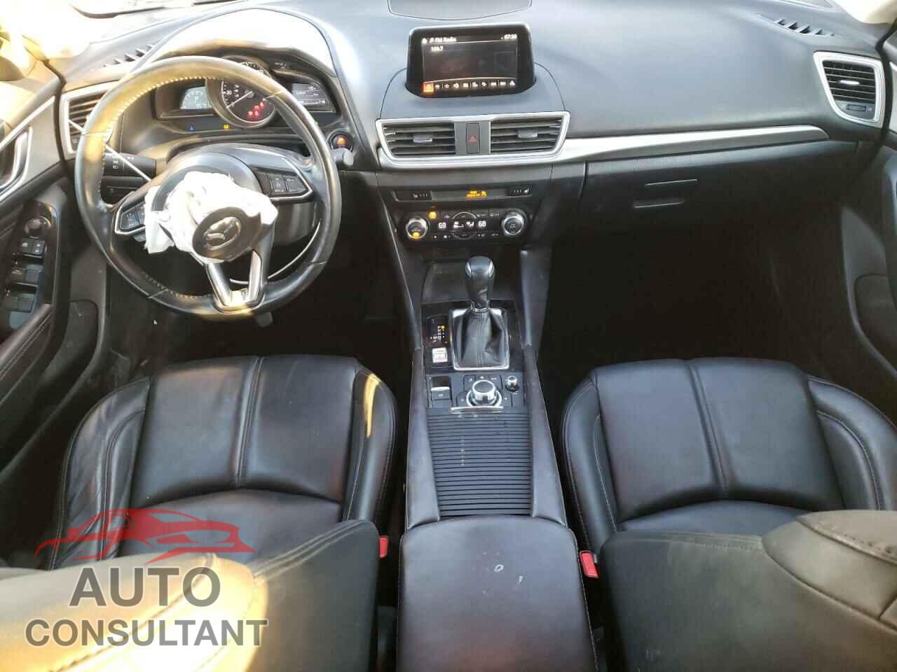 MAZDA 3 2017 - 3MZBN1L74HM148103