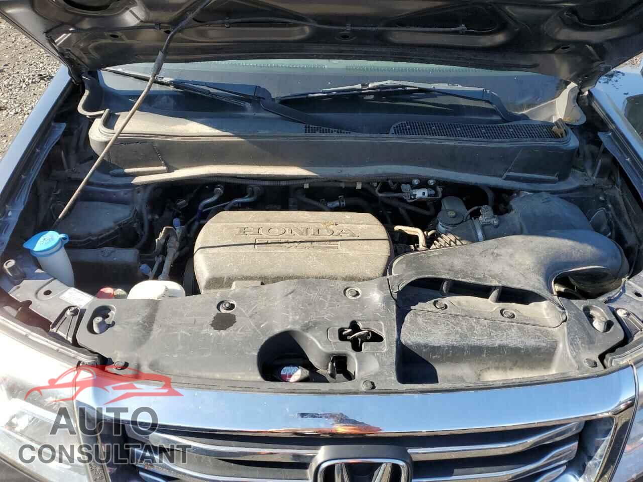 HONDA PILOT 2015 - 5FNYF4H57FB020135