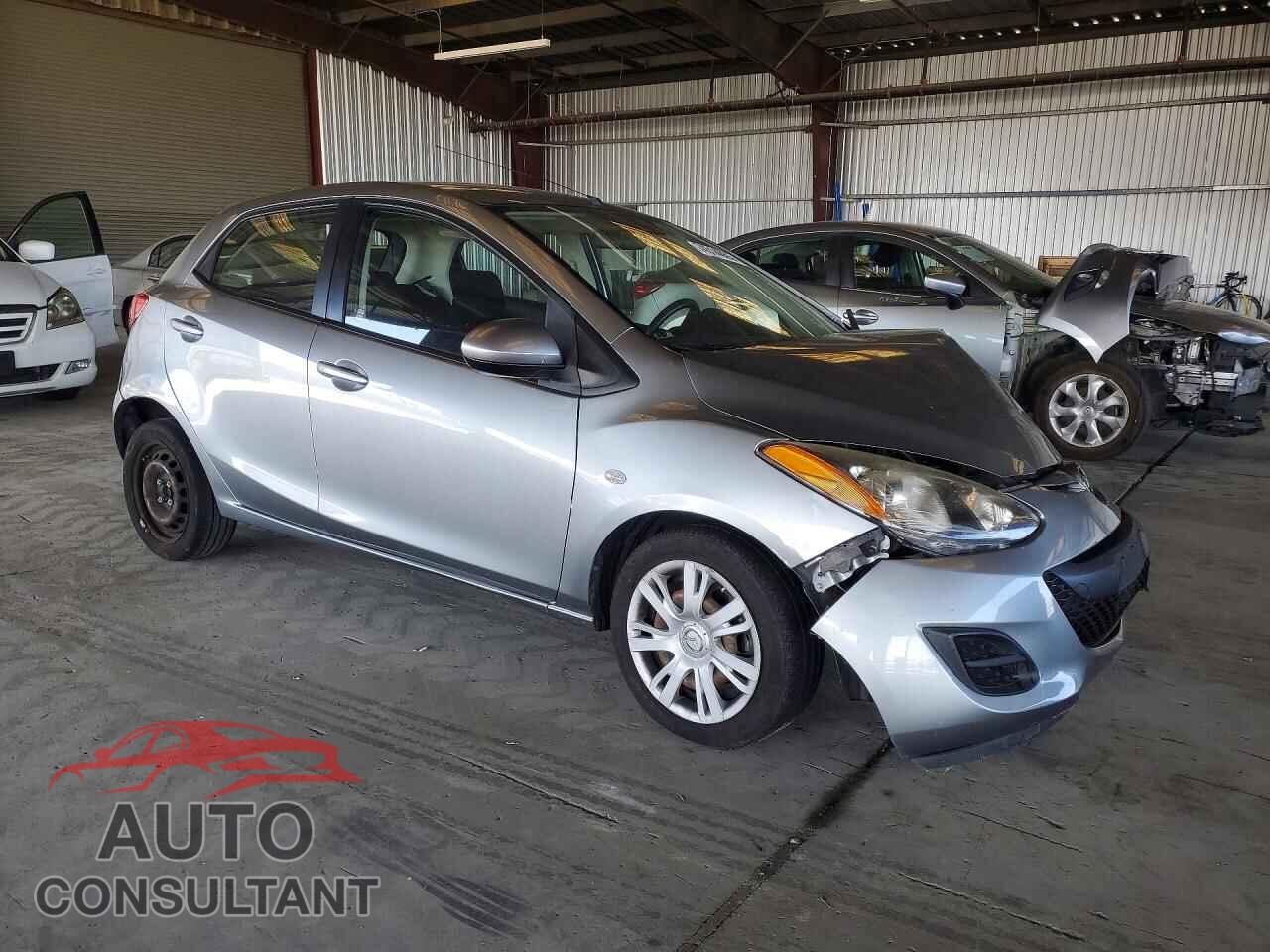 MAZDA 2 2014 - JM1DE1KZ4E0177033
