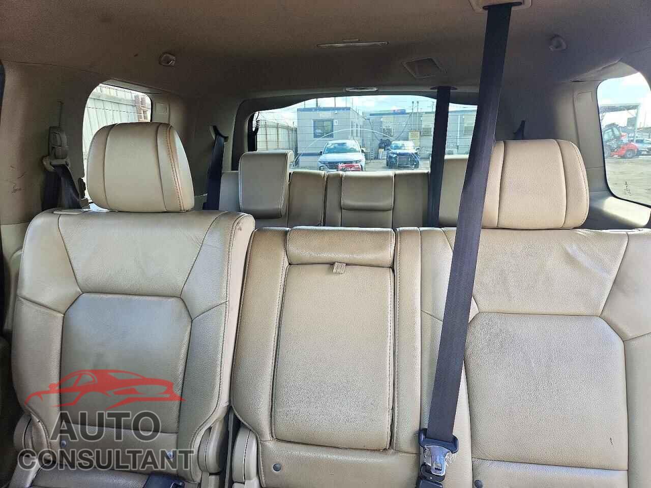 HONDA PILOT 2014 - 5FNYF4H58EB023933