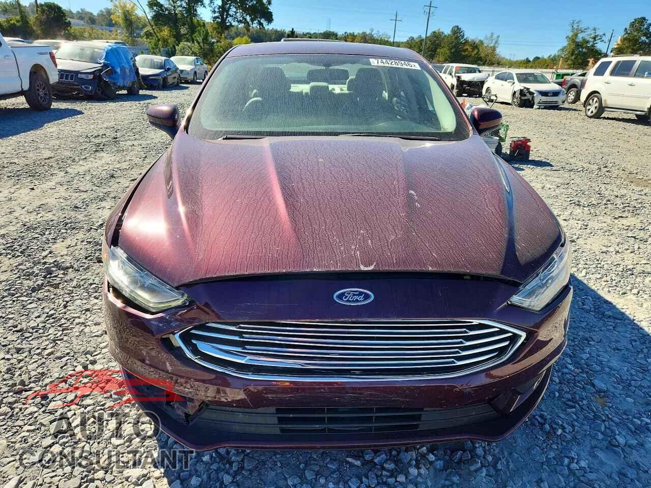 FORD FUSION 2018 - 3FA6P0HD4JR179017