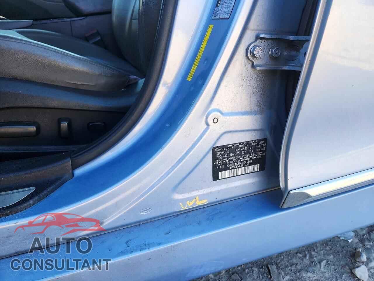 HYUNDAI SONATA 2012 - KMHEC4A48CA046661