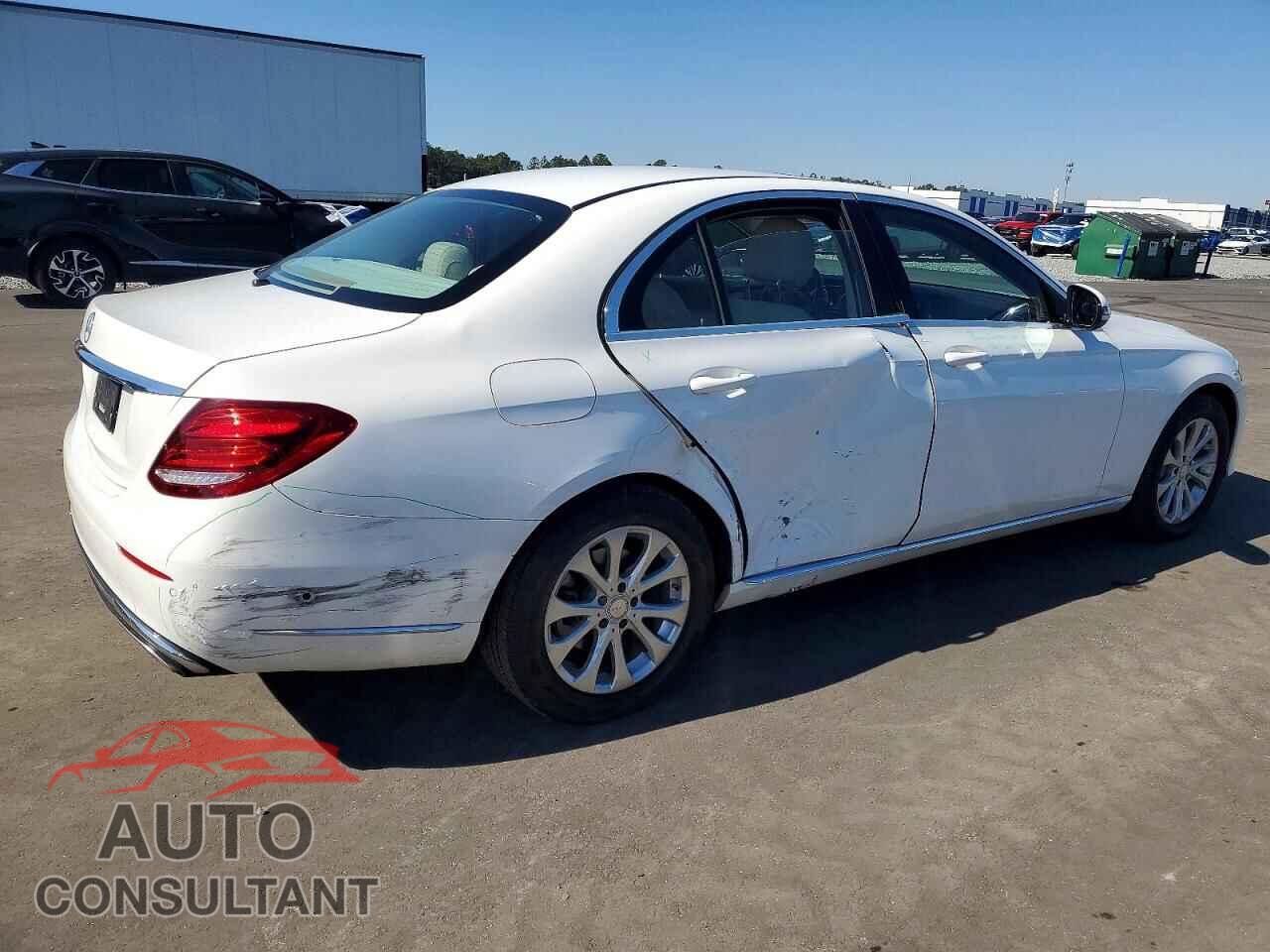 MERCEDES-BENZ E-CLASS 2017 - WDDZF4JB5HA096071