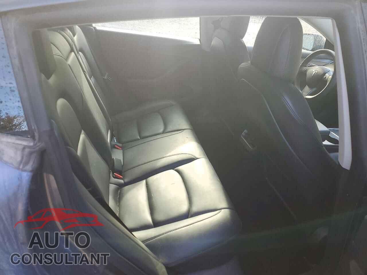 TESLA MODEL 3 2022 - 5YJ3E1EB8NF256734