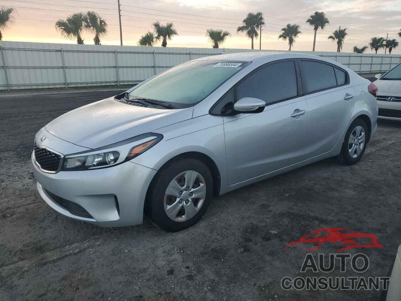KIA FORTE 2017 - 3KPFK4A73HE142319