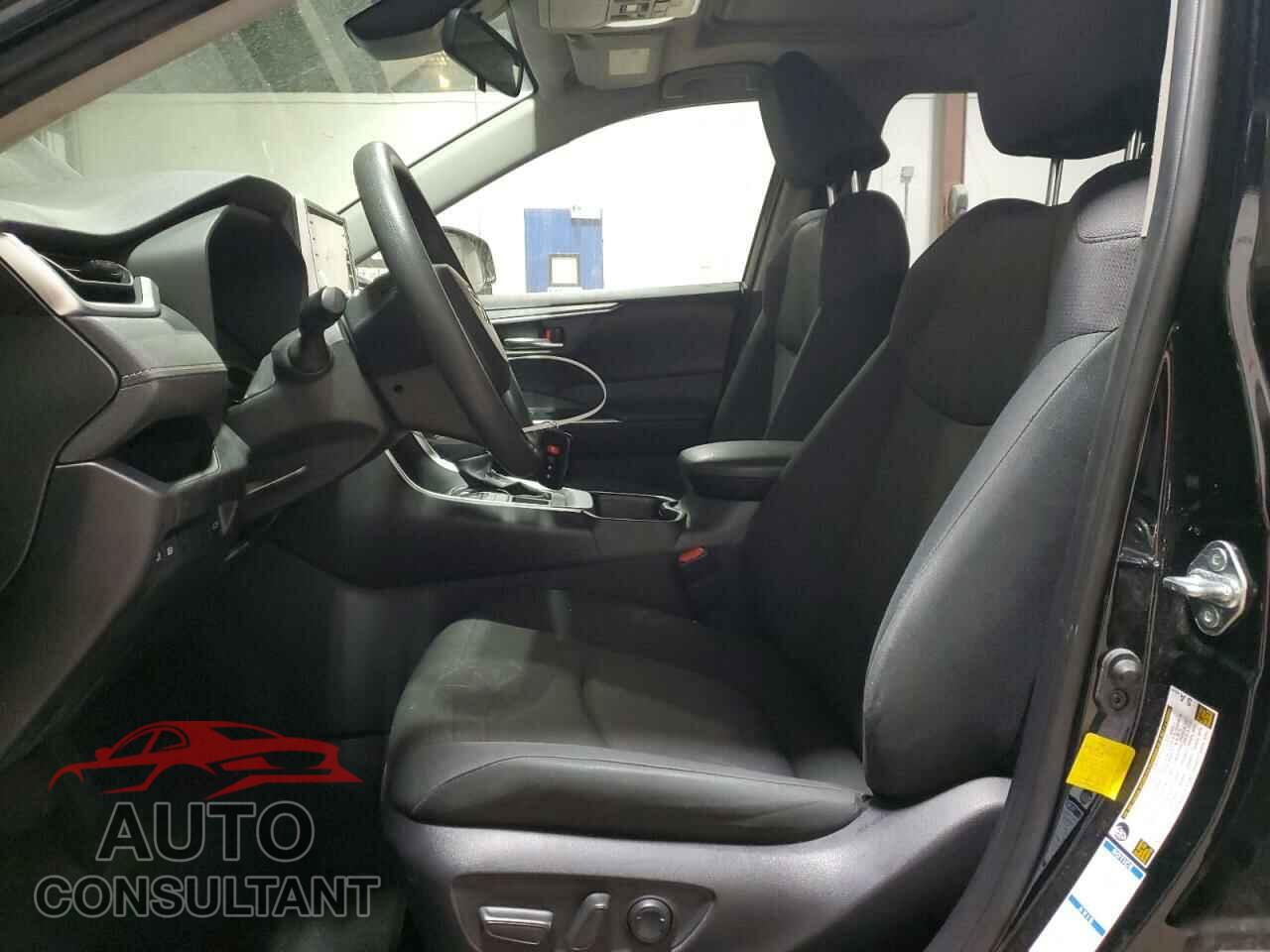 TOYOTA RAV4 2019 - JTMP1RFV2KD015209