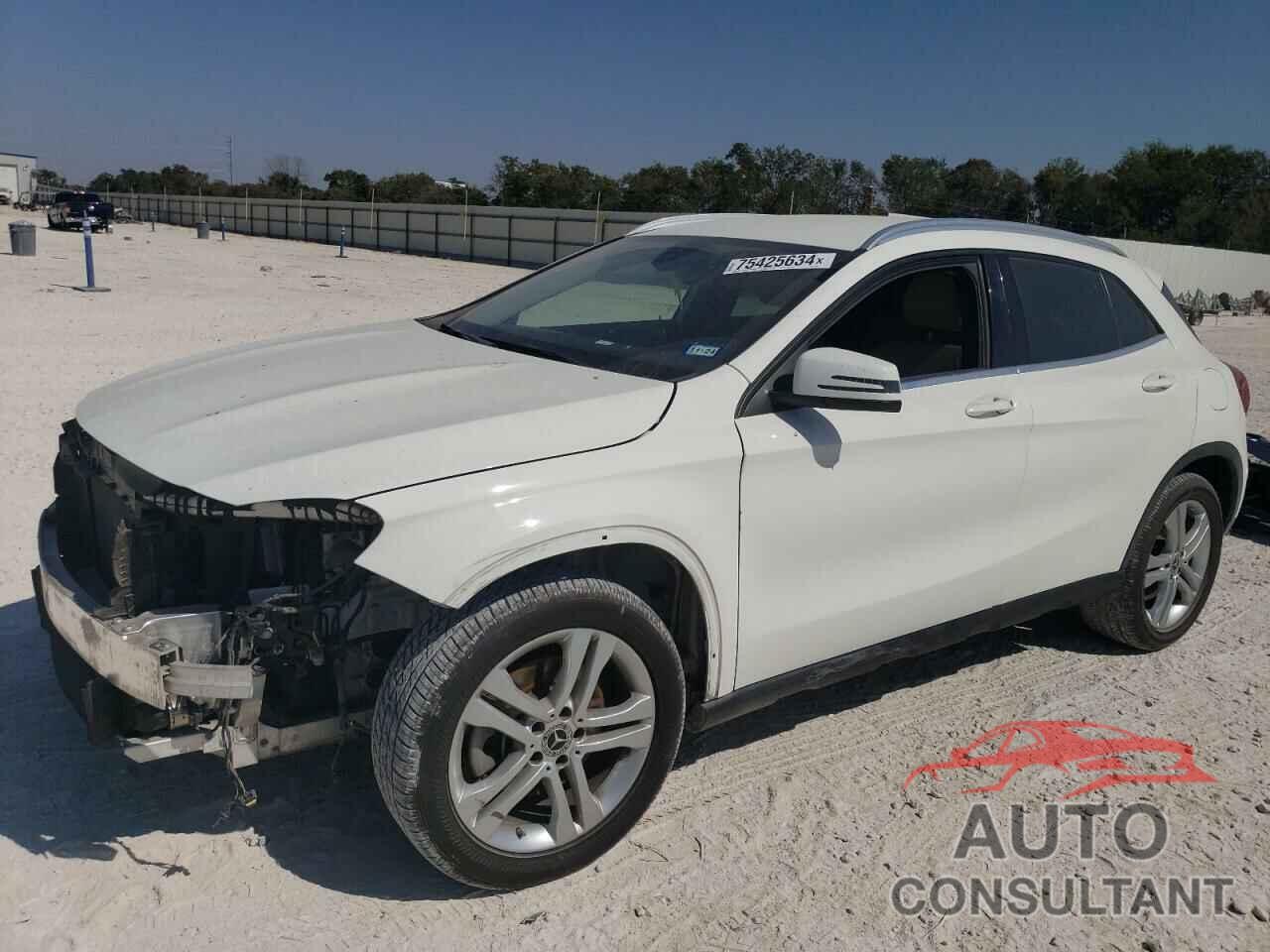 MERCEDES-BENZ GLA-CLASS 2019 - WDCTG4EB1KU017485