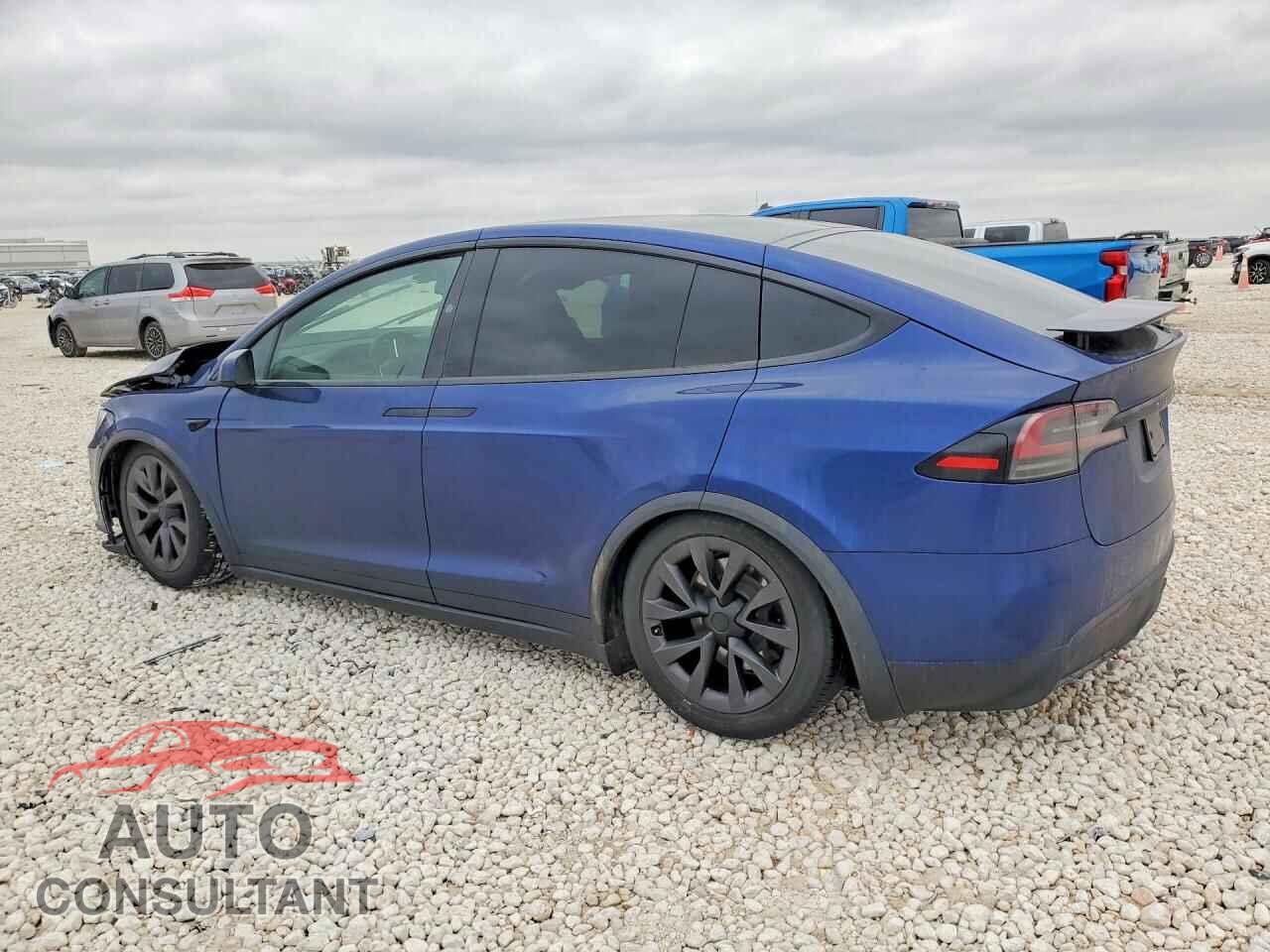 TESLA MODEL X 2023 - 7SAXCDE5XPF417819