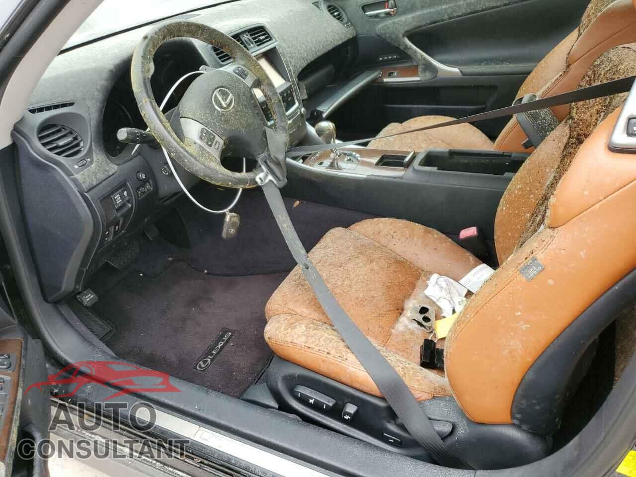 LEXUS IS 2013 - JTHFF2C2XD2527943